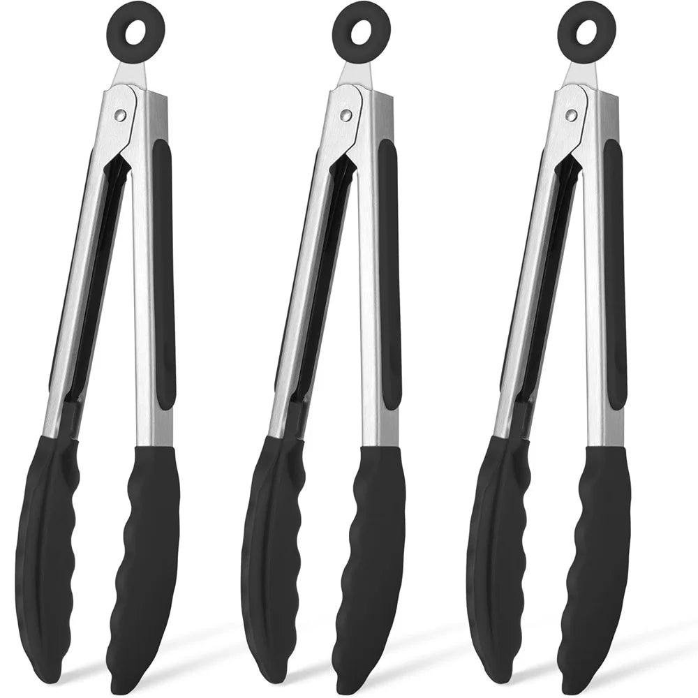 DH keukentang in gebruik met spaghetti – siliconen grip voorkomt plakken en beschadiging. Ideaal voor serveren van pasta en delicate gerechten.