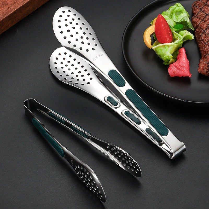 Roestvrijstalen keukentangen met groene grip, perfect voor BBQ en serveren – stijlvol, hittebestendig en multifunctioneel.