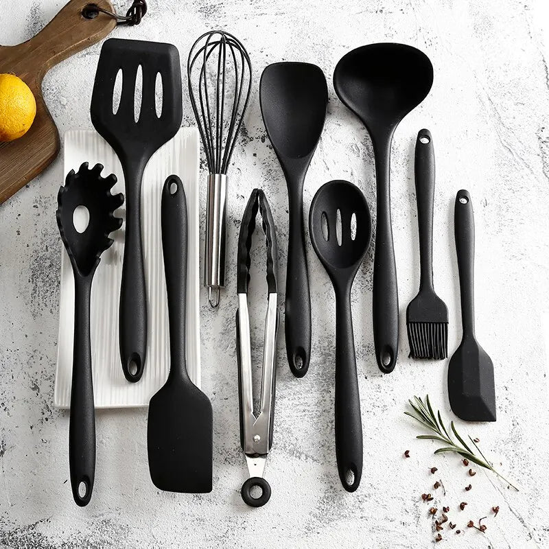Silicone keukengerei set – hittebestendig, krasvrij en duurzaam. Ideaal voor koken met anti-aanbak pannen zonder beschadiging.