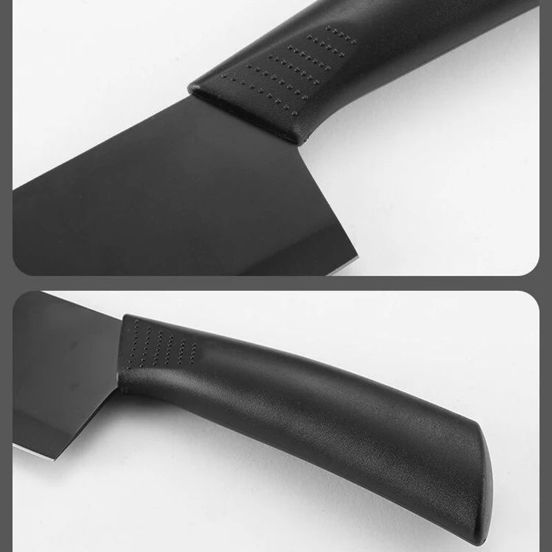 Close-up van DH Black Steel keukenmes met zwart ergonomisch handvat en matzwarte afwerking – comfort en grip in detail